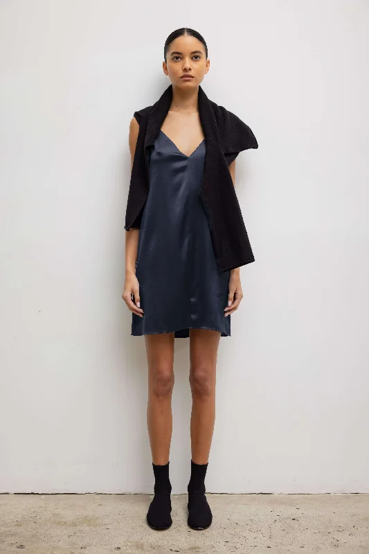 Barb V Mini Dress Casual High-Waist Mini Dress