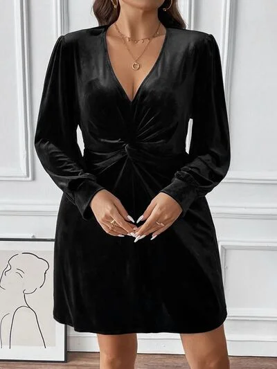 Plus Size Twisted V-Neck Long Sleeve Mini Dress Chic Mini Dress with V-Neck