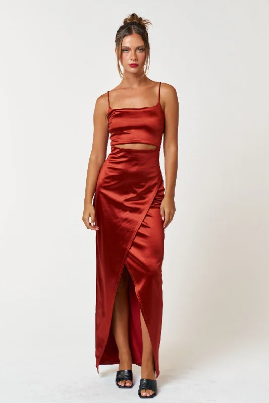 Long Spaghetti Strap Satin Jersey Maxi Dress Elegant Maxi Dress with Pockets