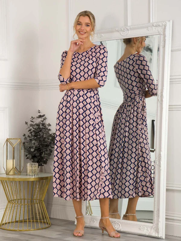 Jolie Moi Sienna 3/4 Sleeved Maxi Dress, Pink Birds Comfortable Maxi Dress with Sleeves Jolie Moi Sienna 3/4 Sleeved Maxi Dress, Pink Birds Comfortable Maxi Dress with Sleeves
