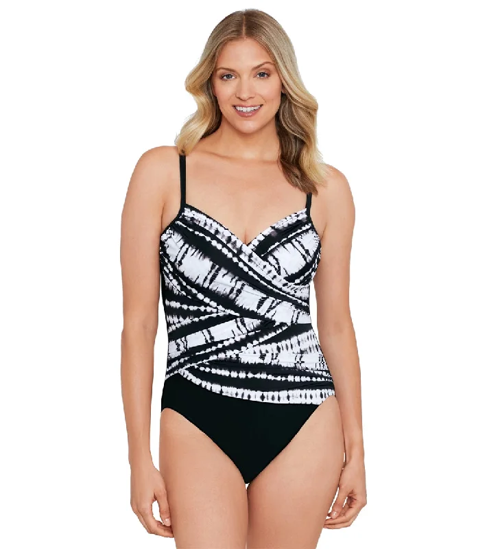 Shape Solver By Penbrooke Women's Stripe A Pose Criss Cross  One Piece Swimsuit Blk/White Adjustable Strap Swimsuit