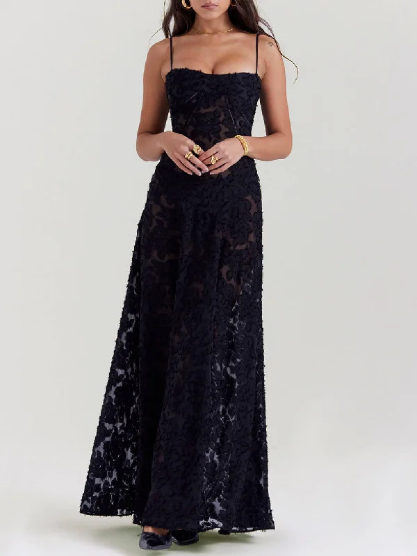 Black Floral Lace Charming Back Maxi Dress Chic Off-Shoulder Maxi Dress