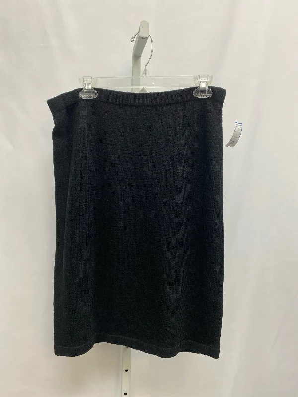 Size Large J.S.S. Black Skirt lace skirt delicate