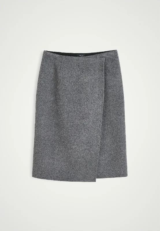 Macha Skirt - Ligth Grey leather skirt bold